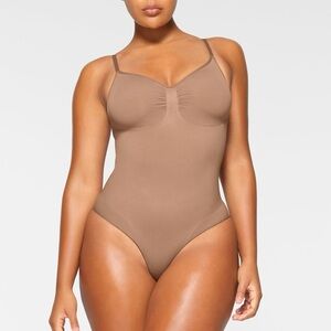 SKIMS Sienna Seamless Sculpt Brief Bodysuit